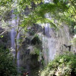 オスロブの隠れた滝、Tumalog falls